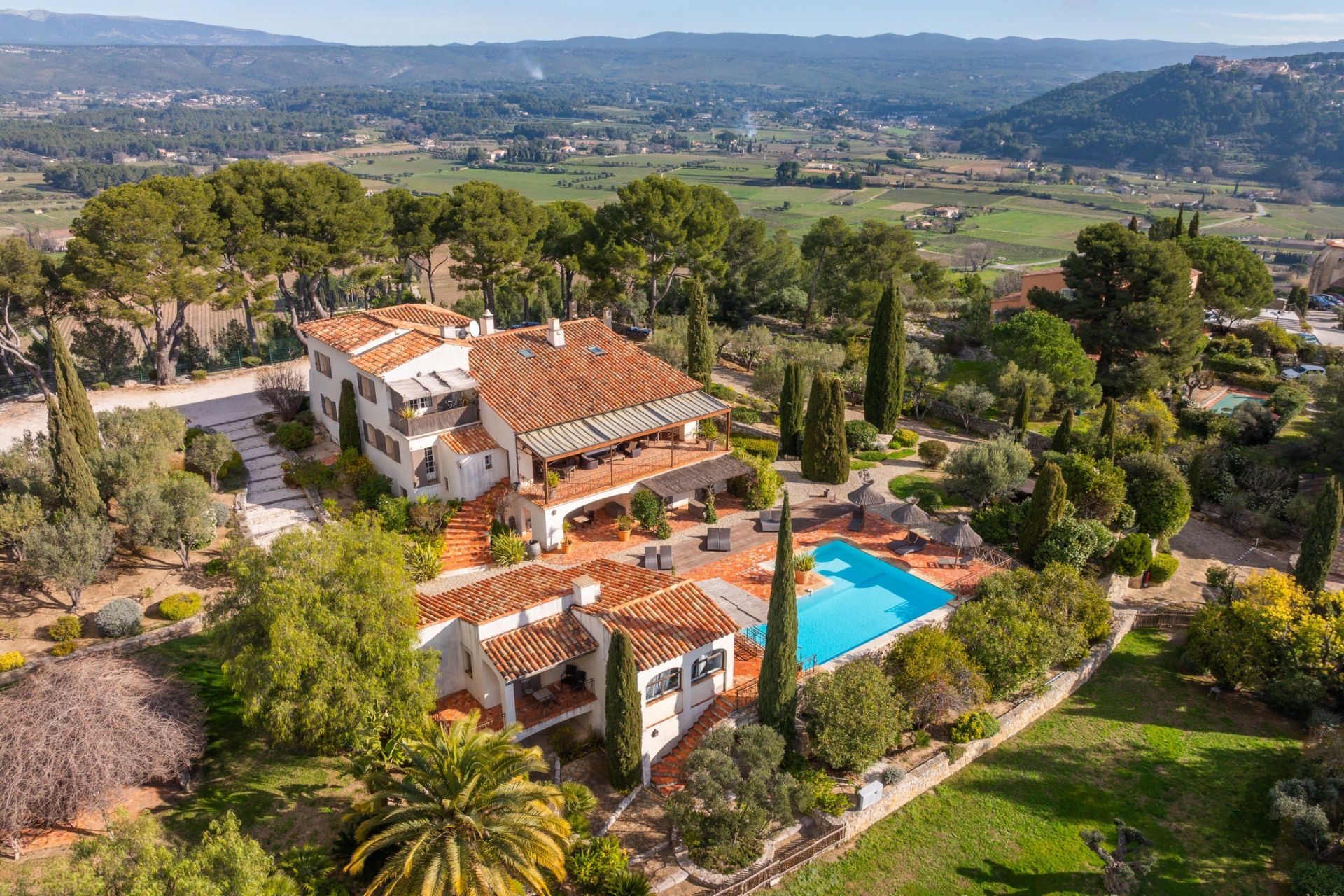 maison de luxe 15 Pièces en vente sur LA CADIERE D AZUR (83740)