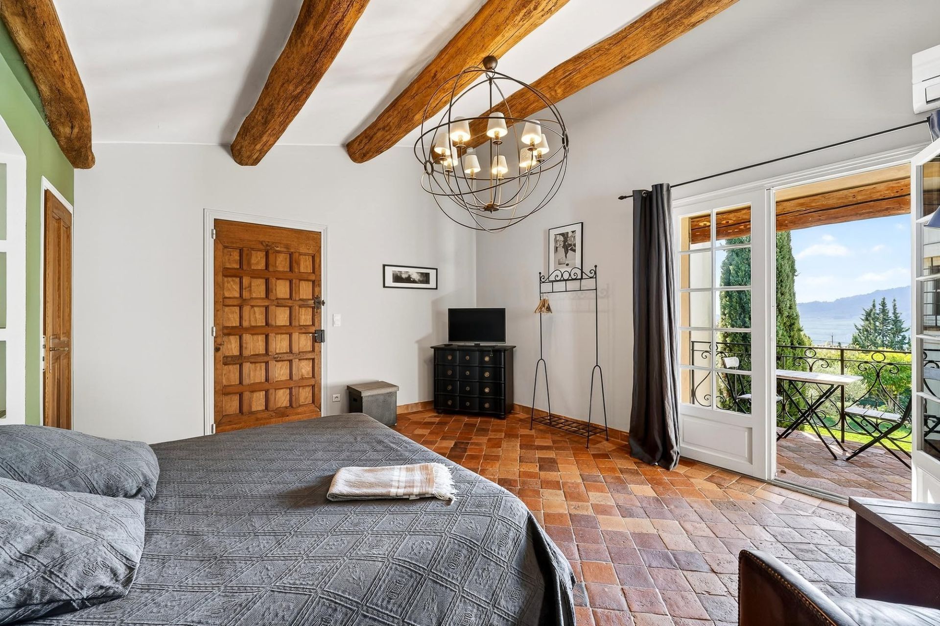 maison de luxe 15 Pièces en vente sur LA CADIERE D AZUR (83740)