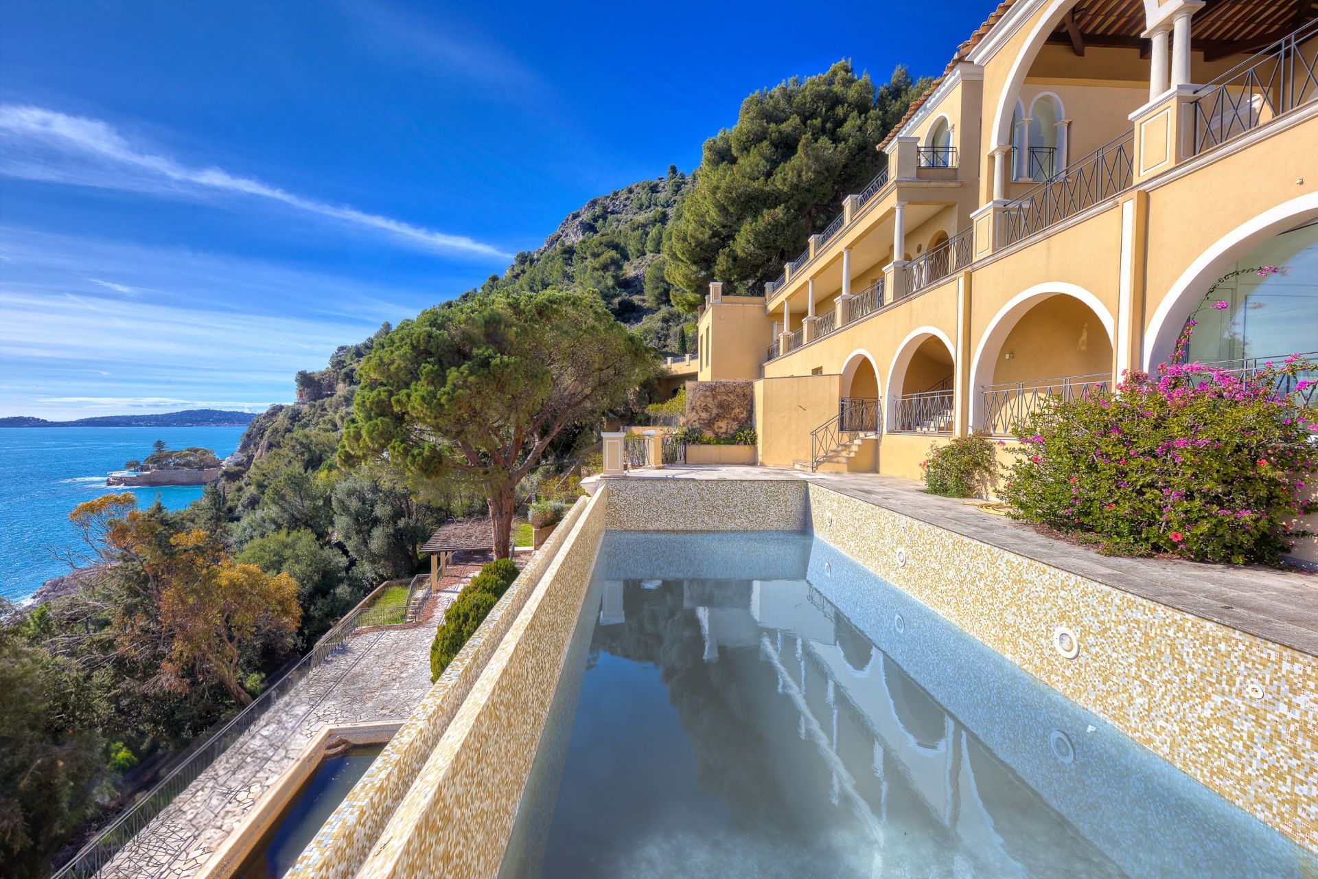 villa de luxe 10 Pièces en vente sur EZE (06360)