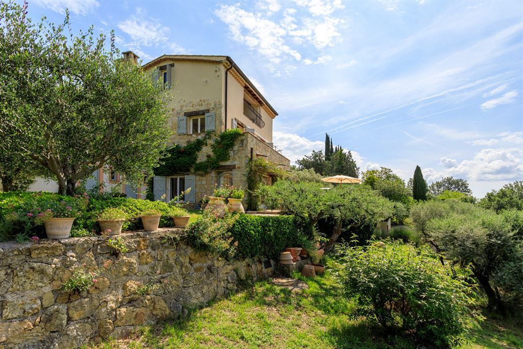villa de luxe 8 Pièces en vente sur MONTAUROUX (83440)