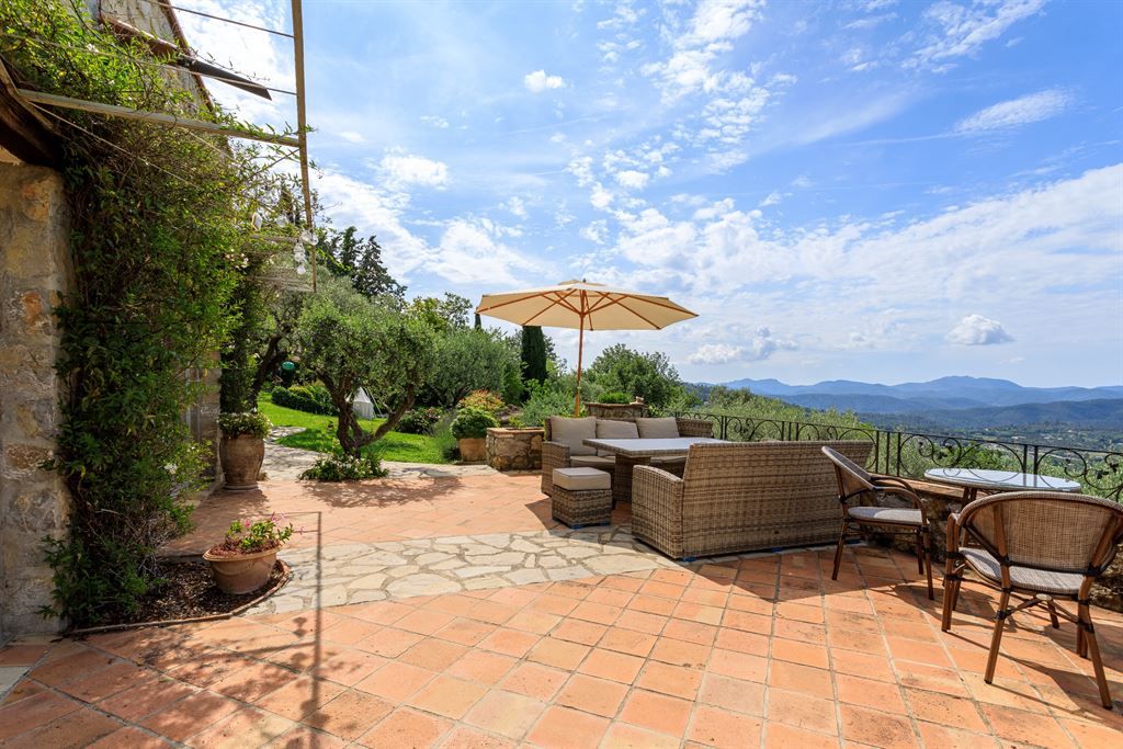 villa de luxe 8 Pièces en vente sur MONTAUROUX (83440)