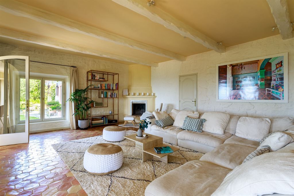 villa de luxe 8 Pièces en vente sur MONTAUROUX (83440)