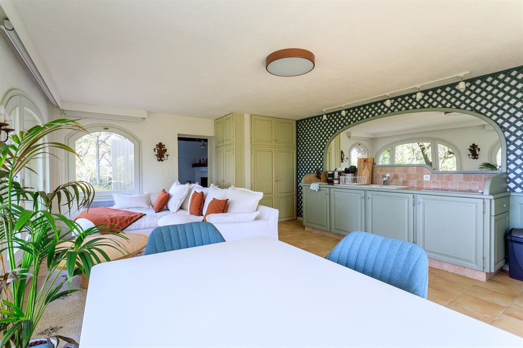 villa de luxe 8 Pièces en vente sur MONTAUROUX (83440)