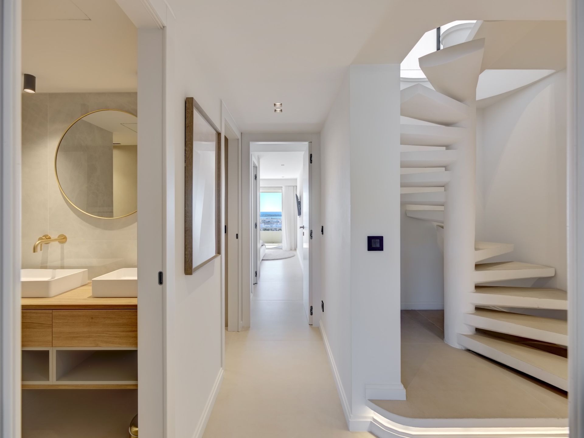 penthouse 6 Rooms for sale on LE CANNET (06110)