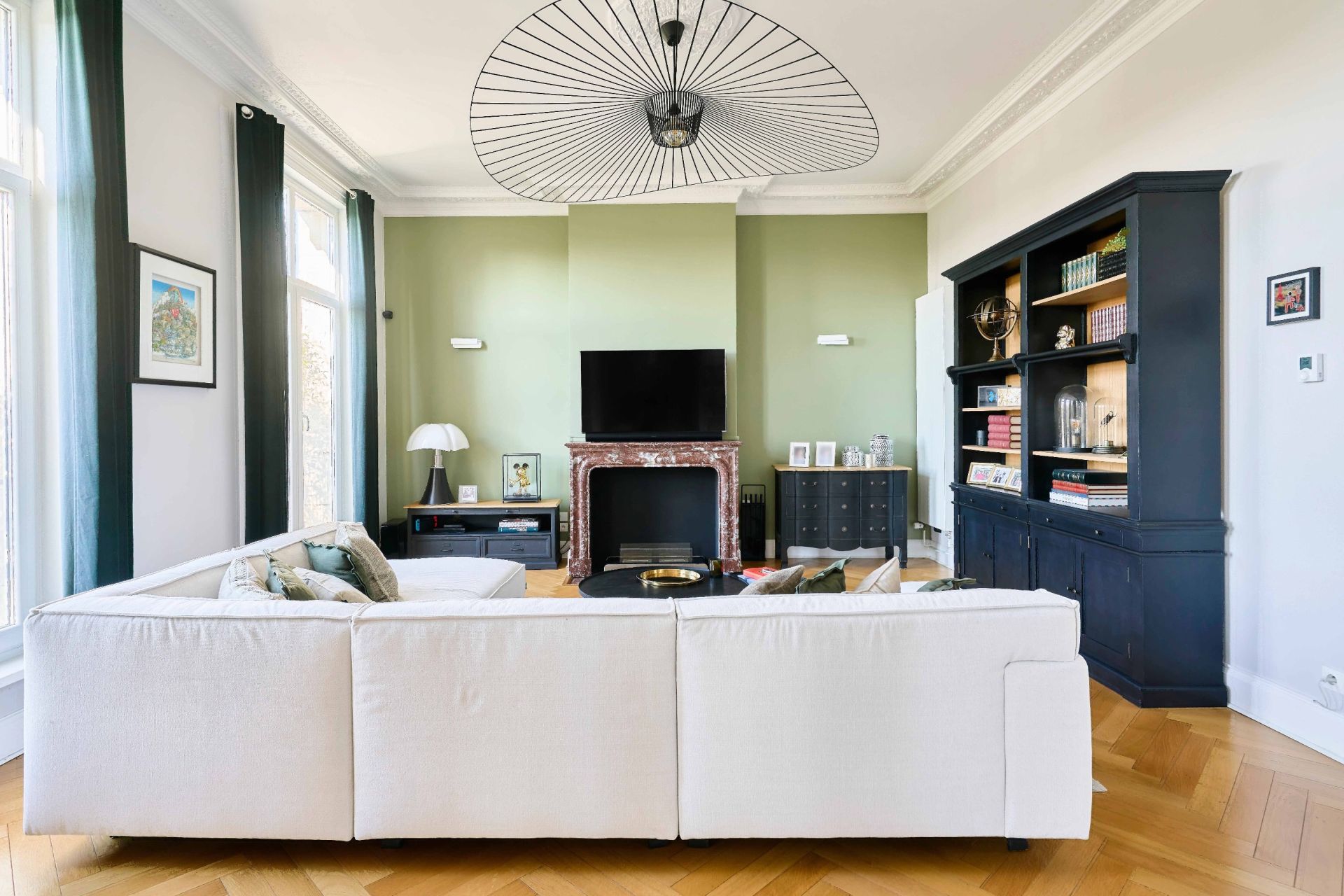 luxury apartment 4 Rooms for sale on LILLE (59800)