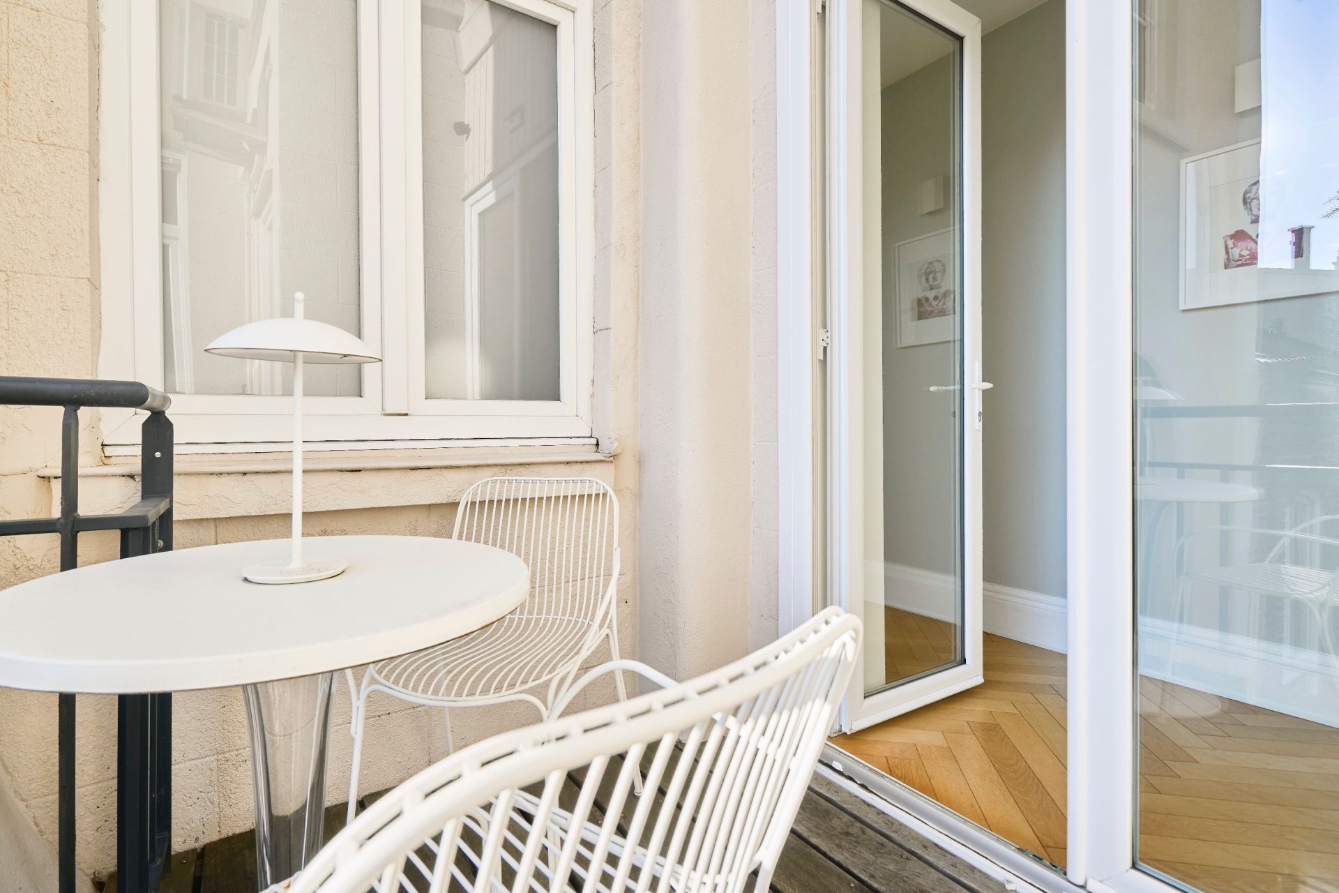 luxury apartment 4 Rooms for sale on LILLE (59800)