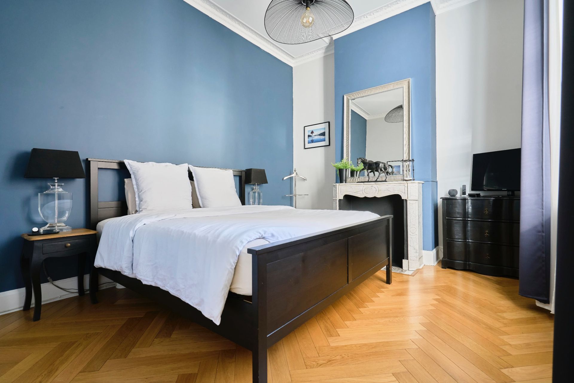 luxury apartment 4 Rooms for sale on LILLE (59800)