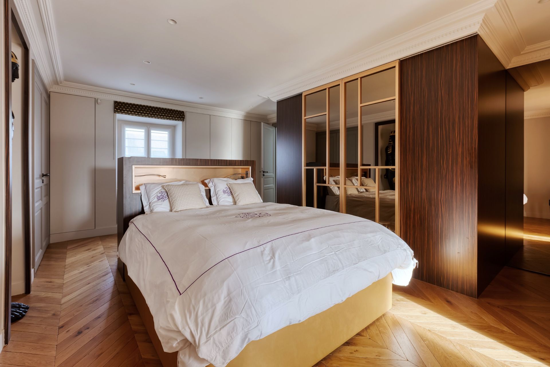 luxury apartment 4 Rooms for sale on PARIS (75001)