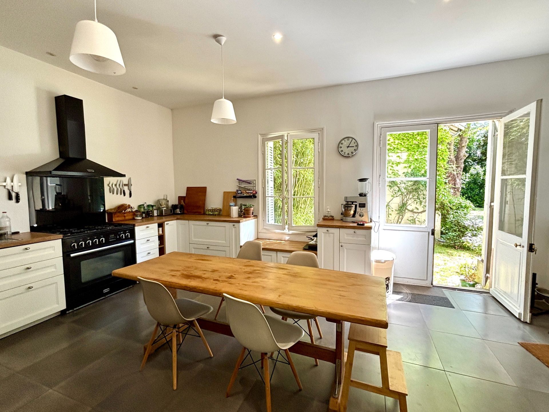mansion (hôtel particulier) 16 Rooms for sale on TOURS (37000)
