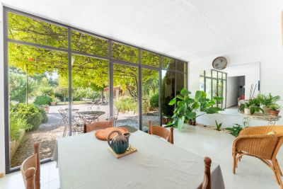 Vente Maison traditionnelle de luxe Fontvieille 8&nbsp;Pièces 210&nbsp;m²