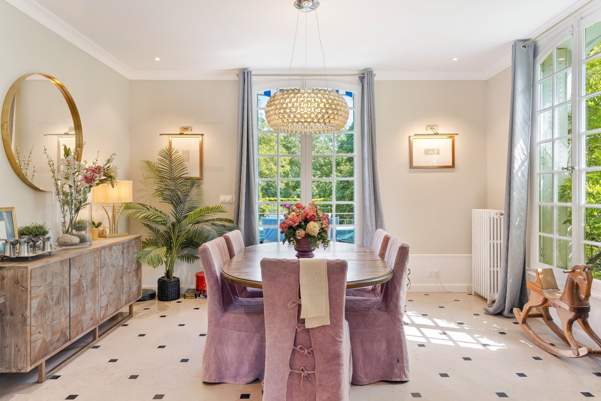 luxury house 8 Rooms for sale on DIVONNE LES BAINS (01220)