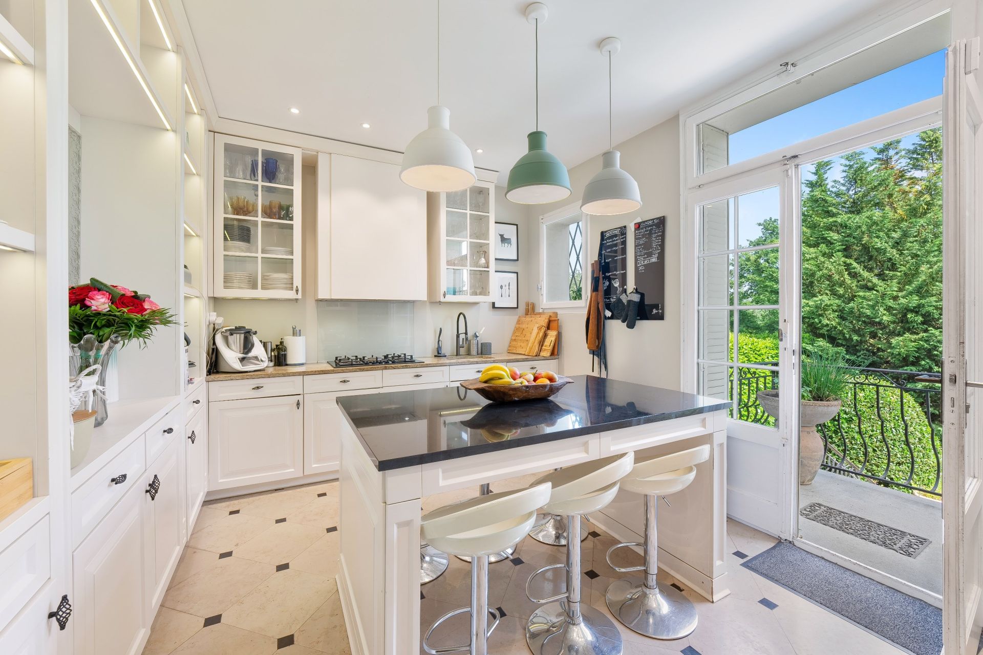 luxury house 8 Rooms for sale on DIVONNE LES BAINS (01220)