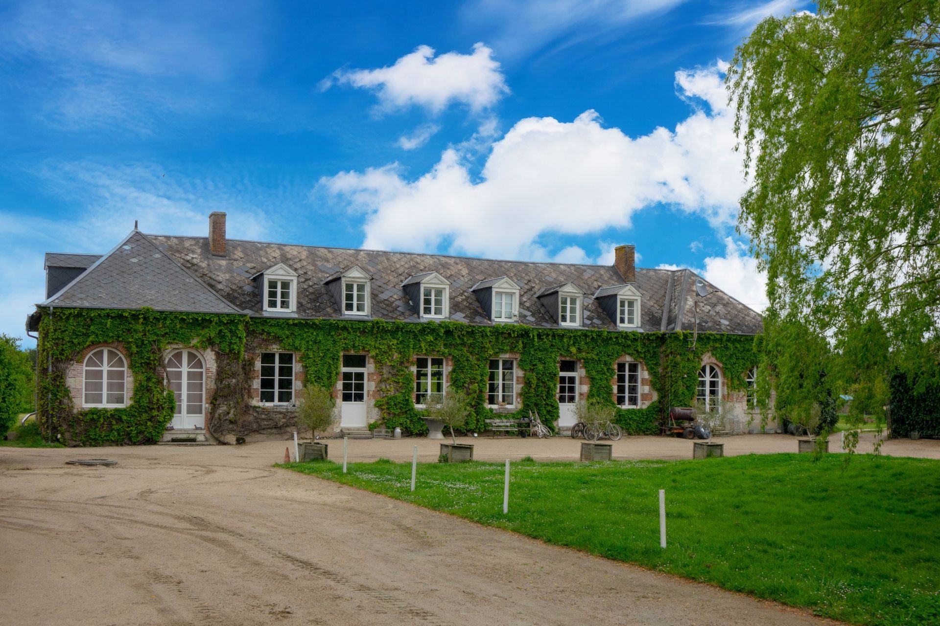equestrian property 7 Rooms for sale on ARDON (45160)