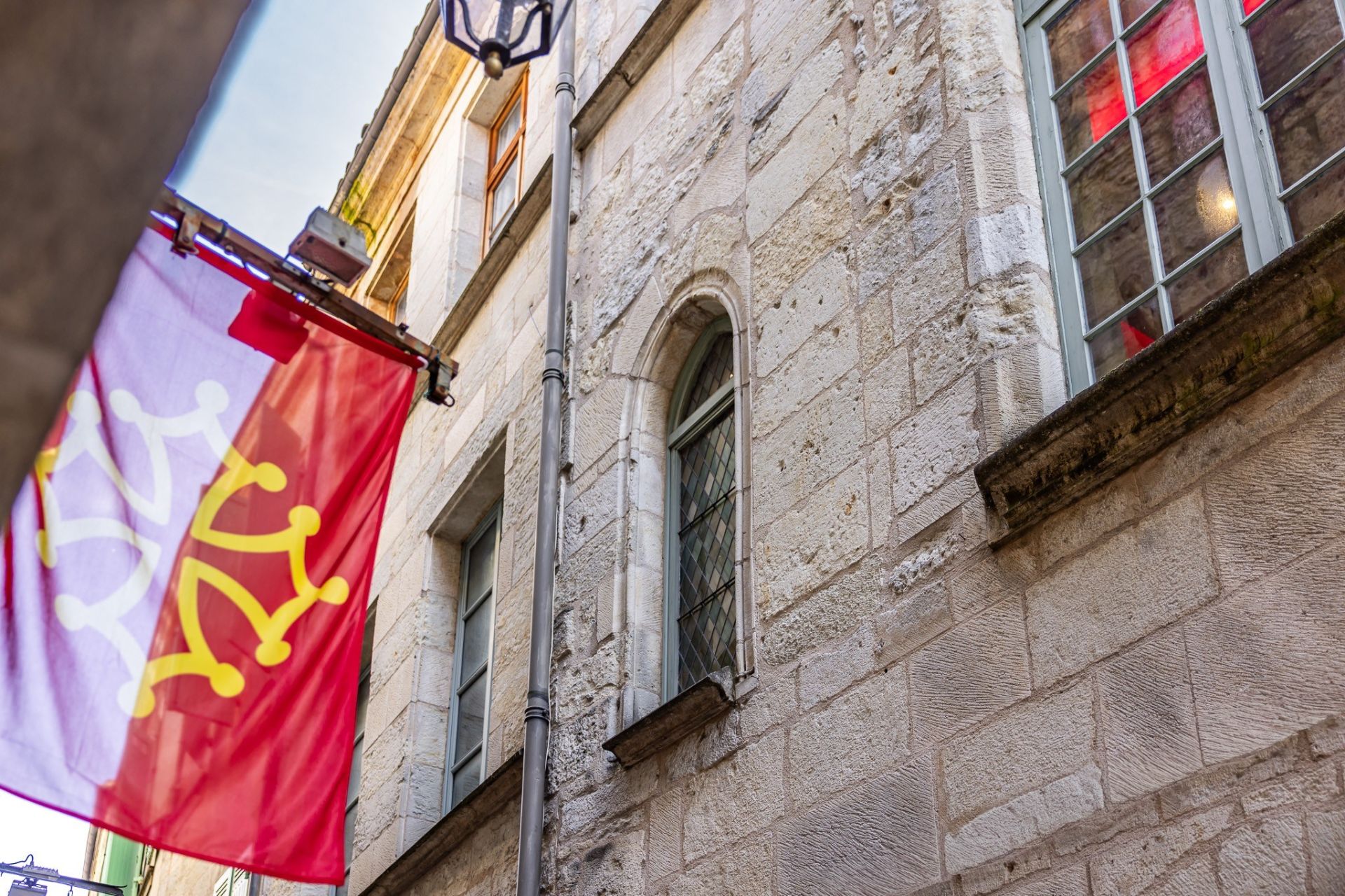 building for sale on PERIGUEUX (24000)