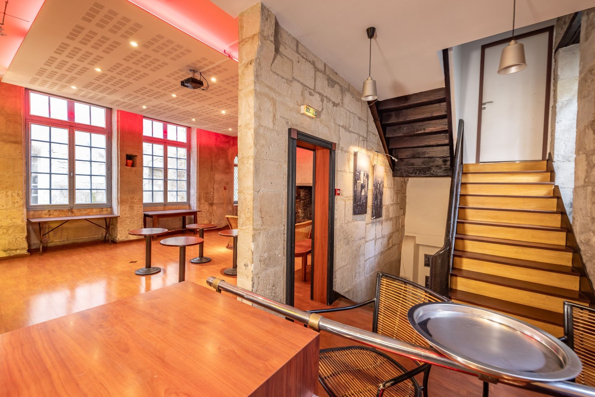 building for sale on PERIGUEUX (24000)