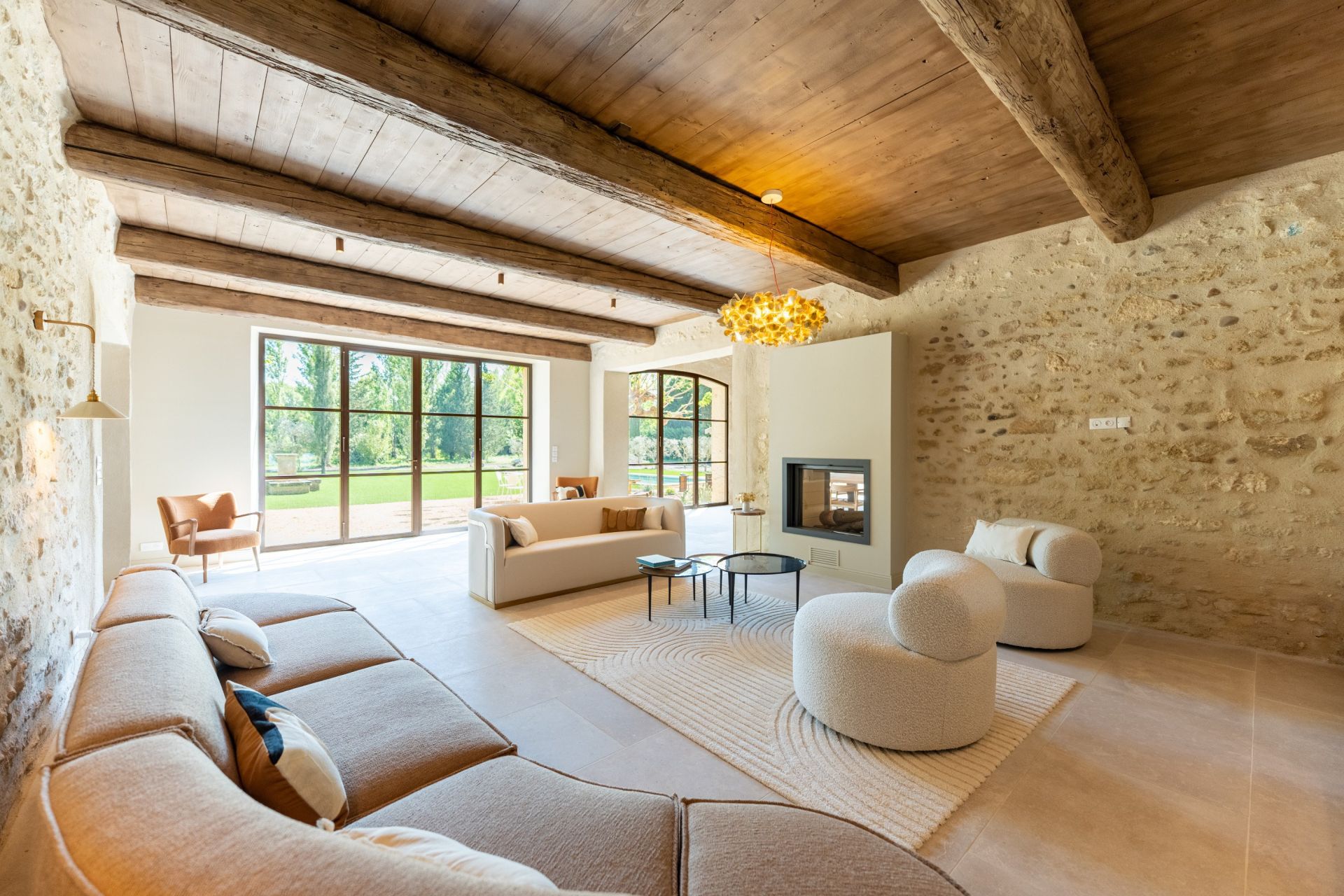 mas 8 Rooms for sale on ST REMY DE PROVENCE (13210)