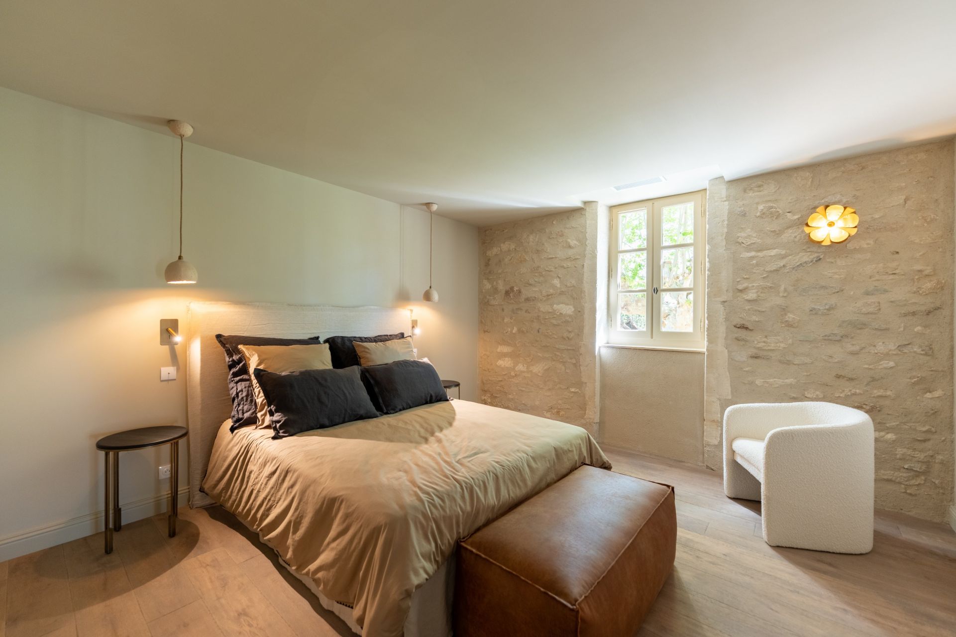 mas 8 Rooms for sale on ST REMY DE PROVENCE (13210)