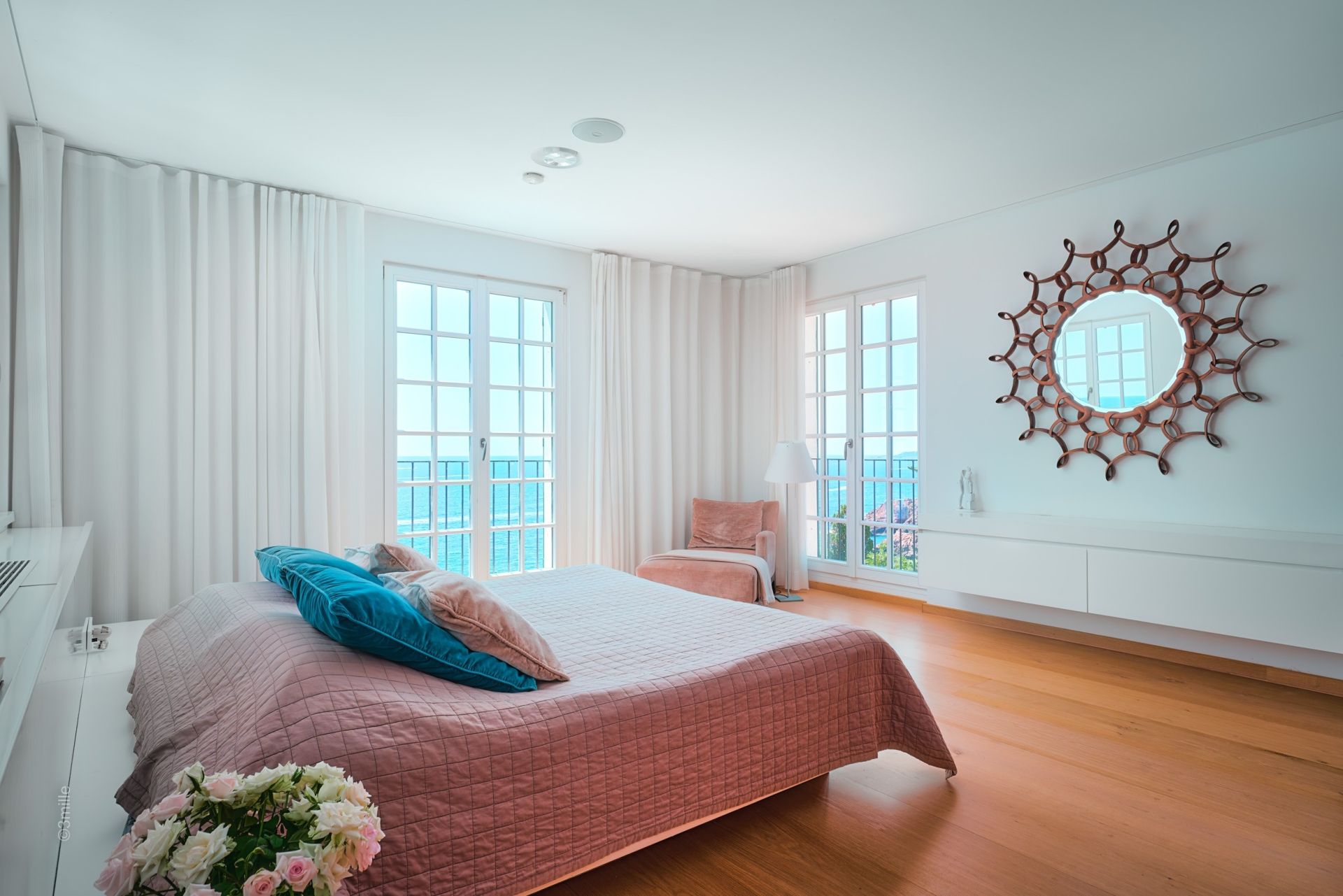 luxury villa 9 Rooms for sale on THEOULE SUR MER (06590)