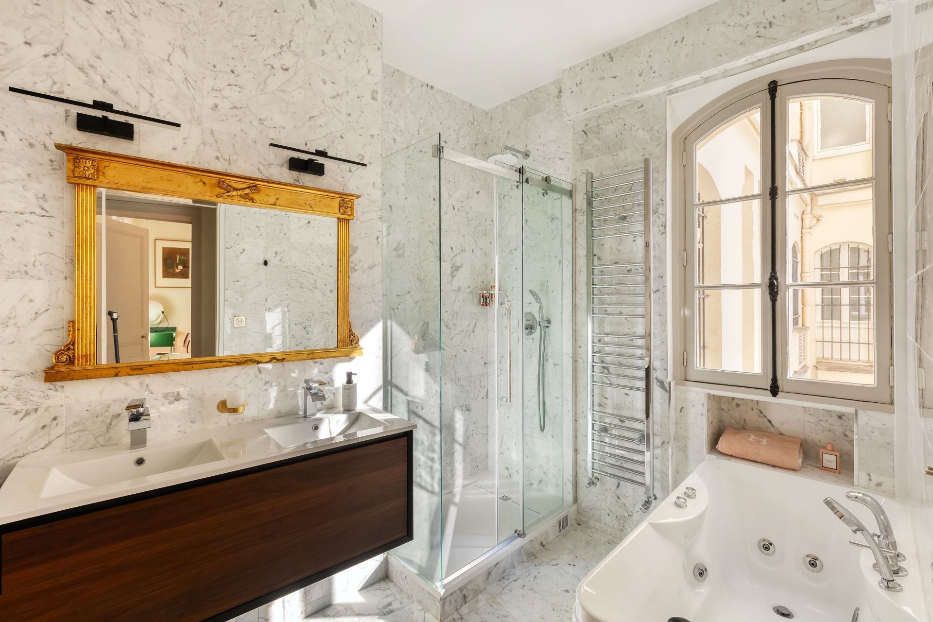 luxury apartment 4 Rooms for sale on PARIS (75006)