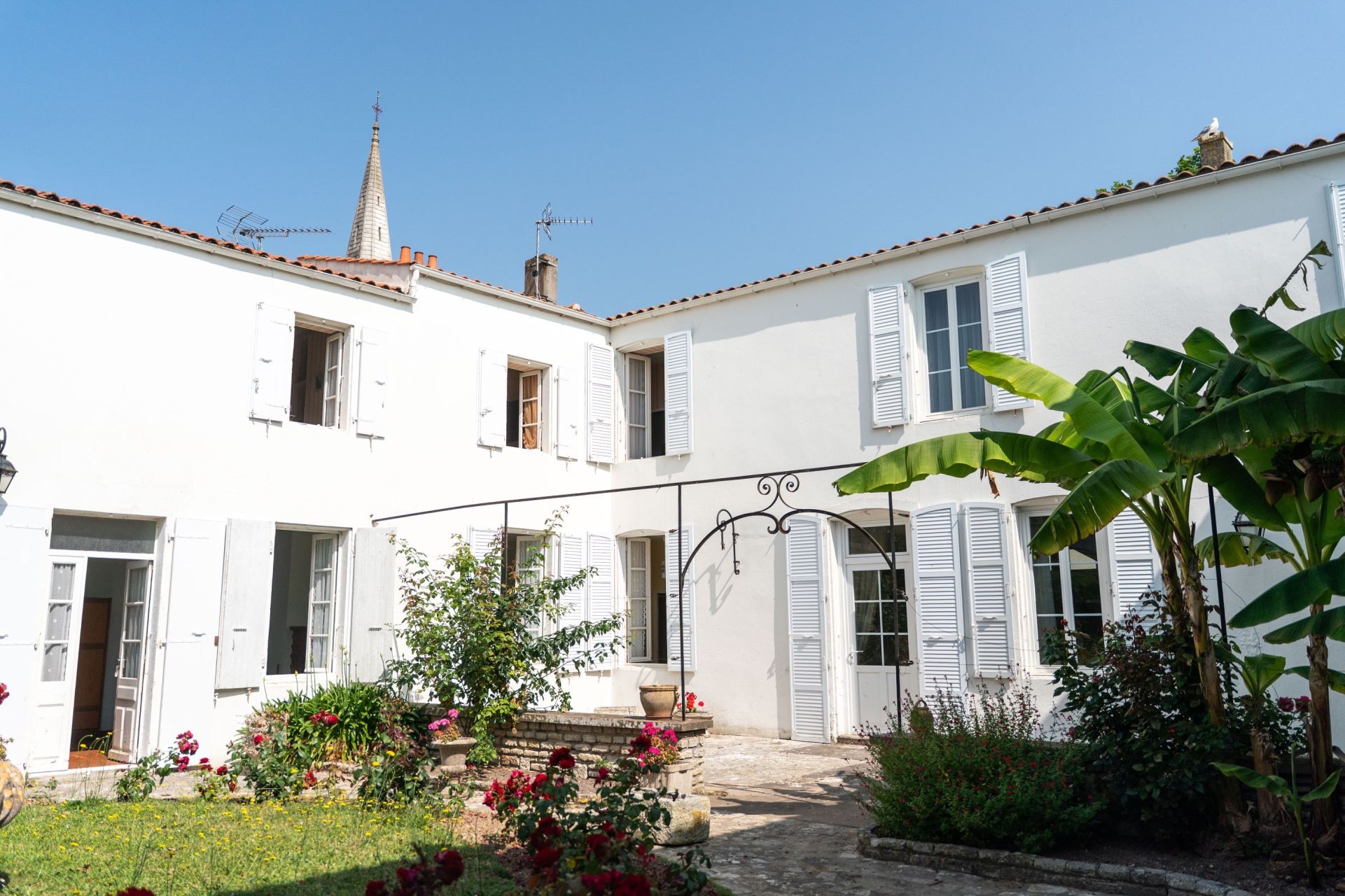 maison de luxe 18 Pièces en vente sur LE CHATEAU D OLERON (17480)