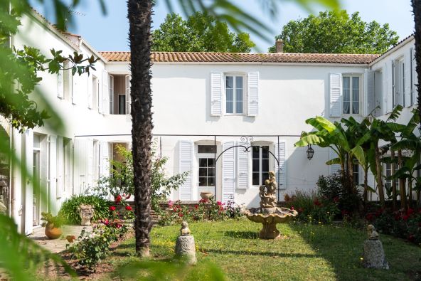 Vente Maison de luxe Le Château-d'Oléron 18&nbsp;Pièces 402&nbsp;m²