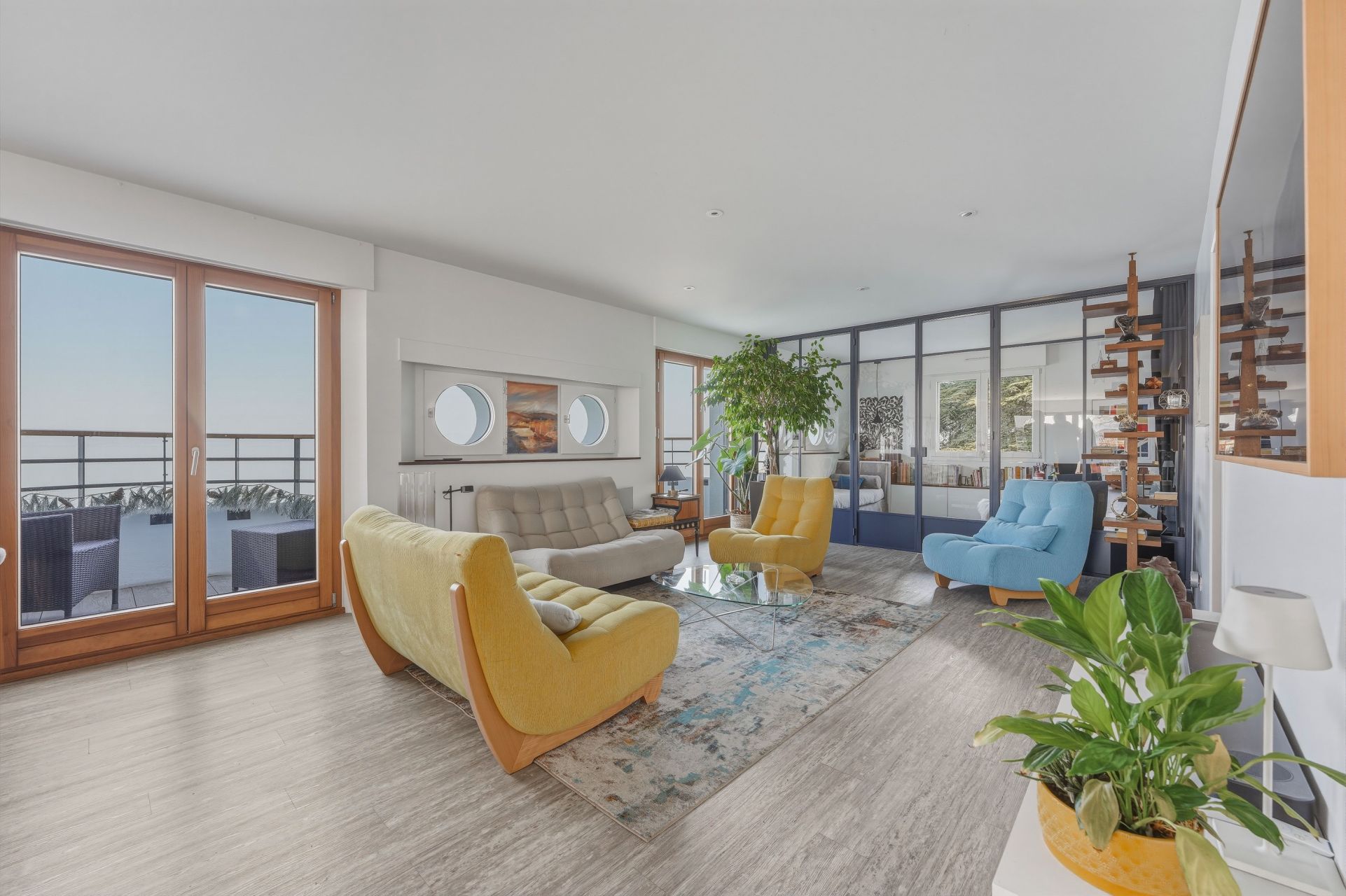 luxury apartment 4 Rooms for sale on AMPHION LES BAINS (74500)
