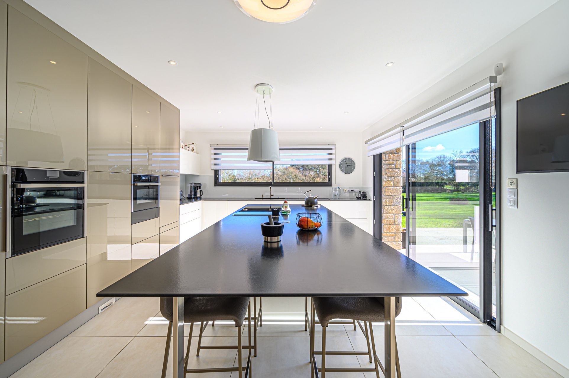 luxury house 7 Rooms for sale on NEVEZ (29920)