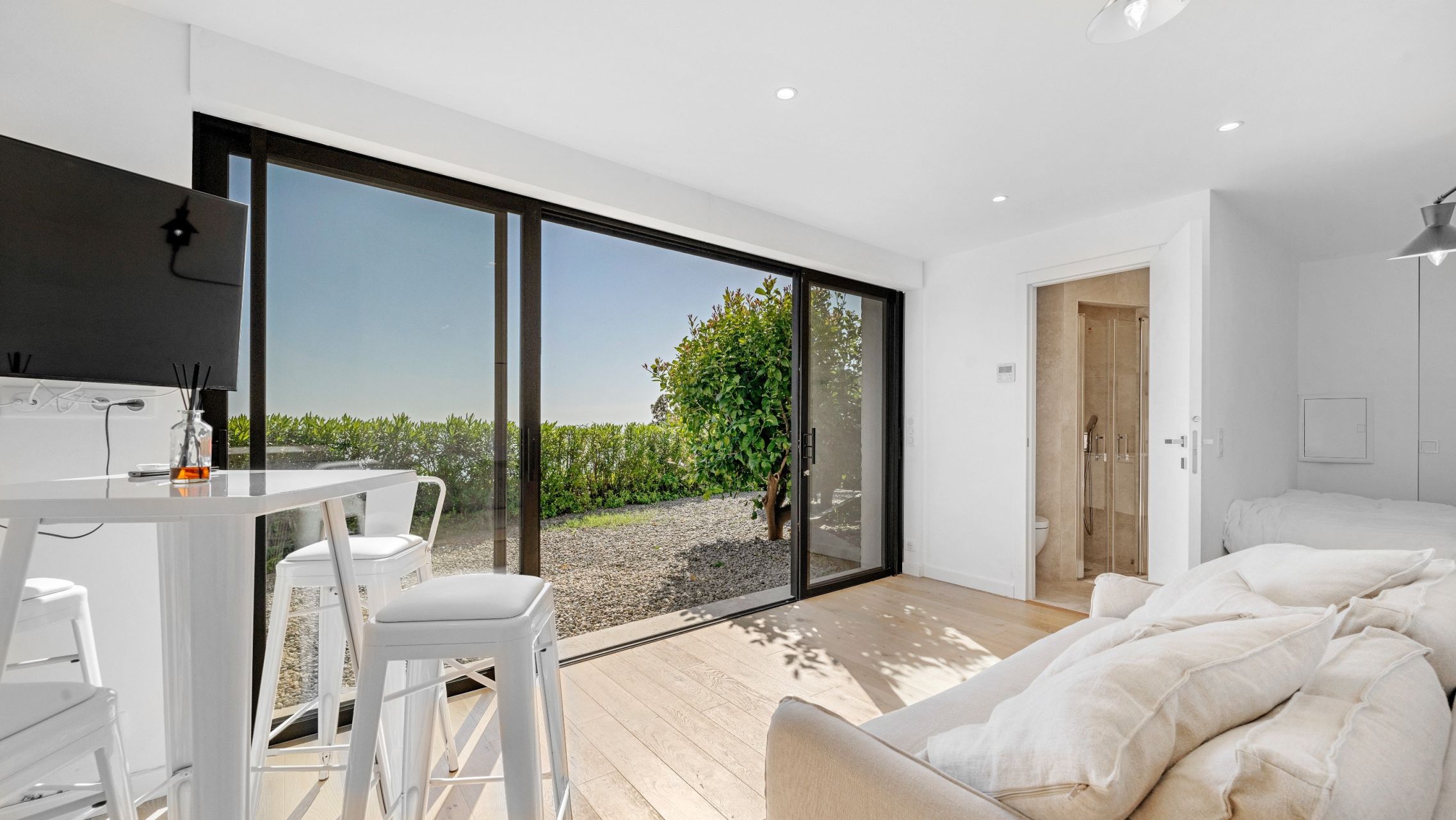 villa de luxe 8 Pièces en vente sur LES ISSAMBRES (83380)