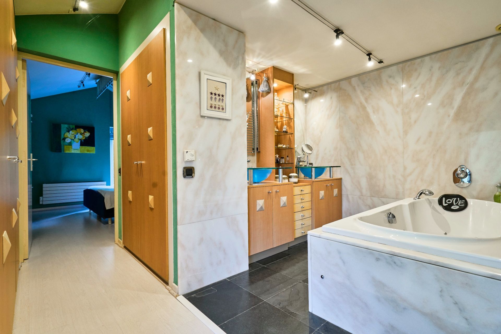 luxury house 7 Rooms for sale on MOUVAUX (59420)