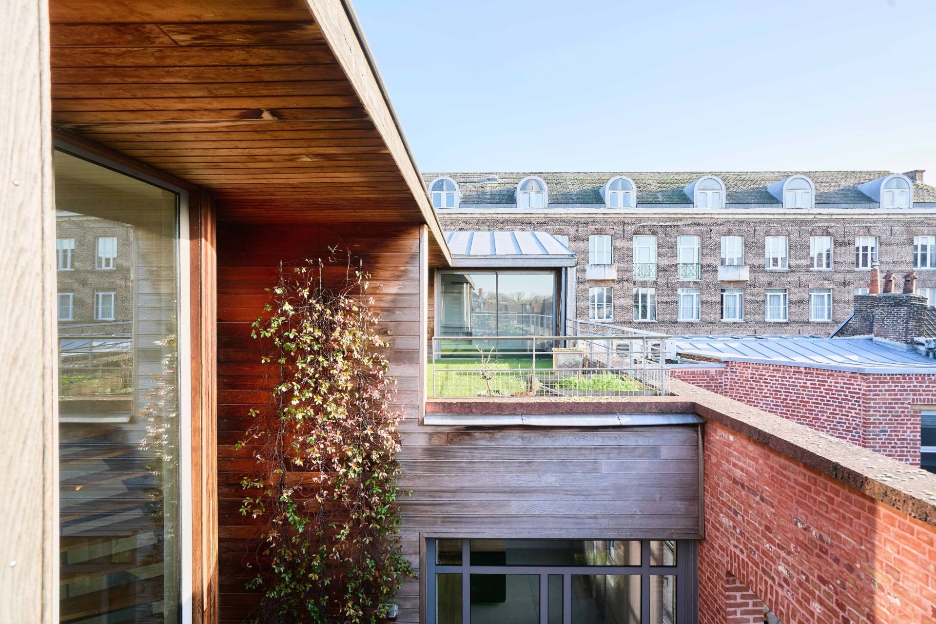 luxury house 7 Rooms for sale on LILLE (59800)