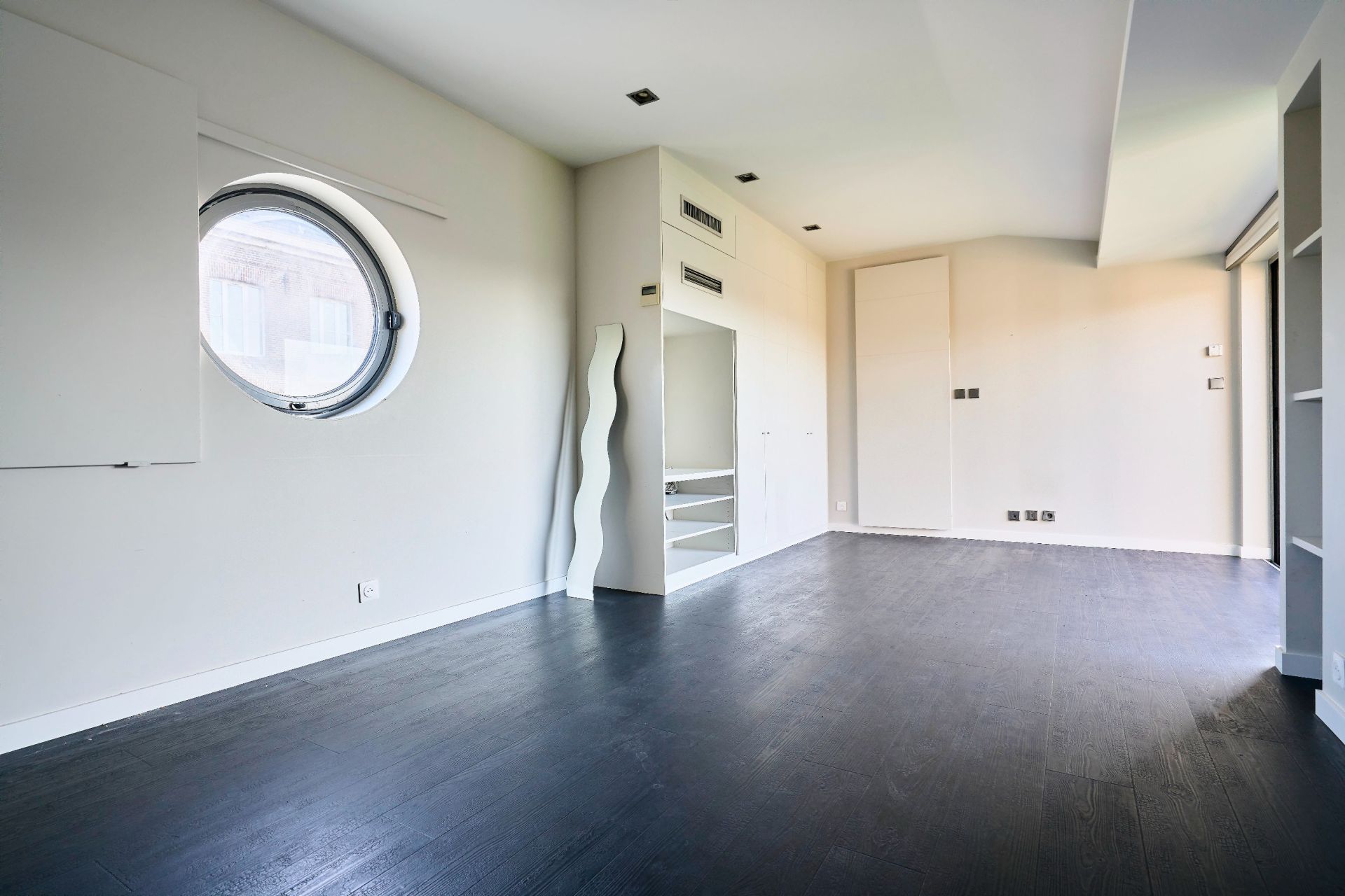 luxury house 7 Rooms for sale on LILLE (59800)