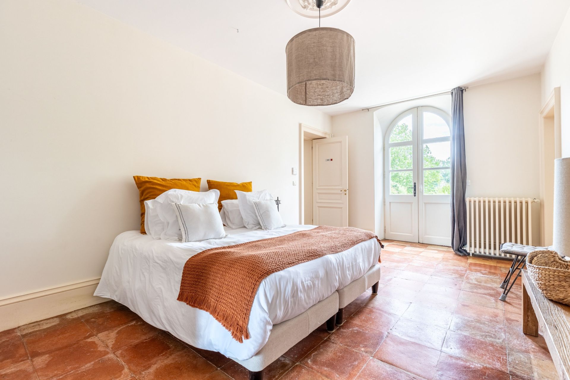 château 17 Pièces en vente sur BORDEAUX (33000)