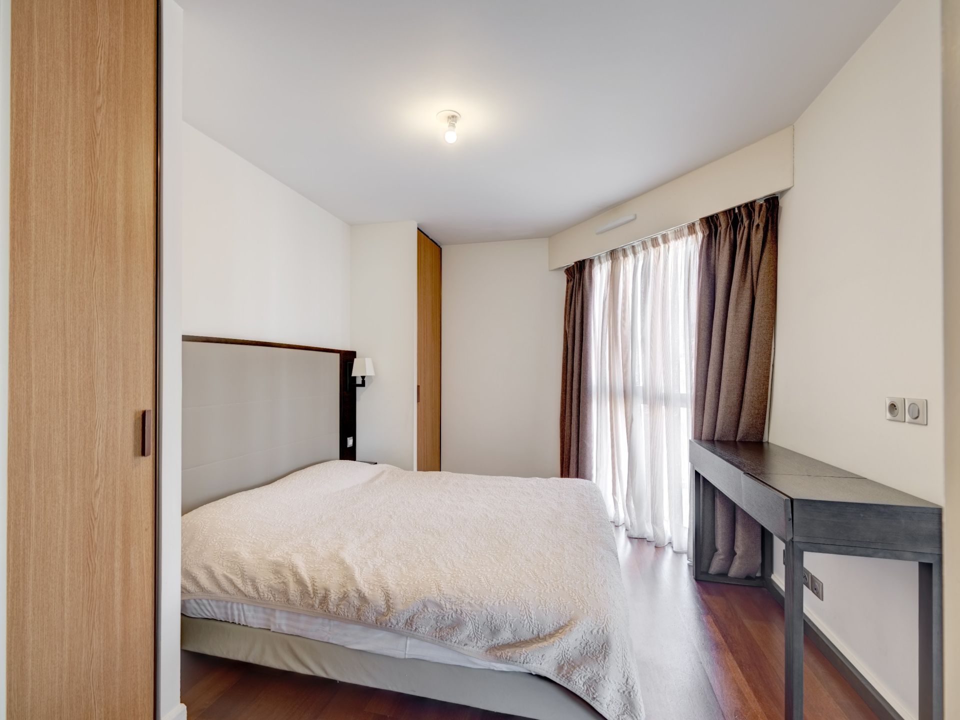 luxury apartment 3 Rooms for sale on CANNES (06400)