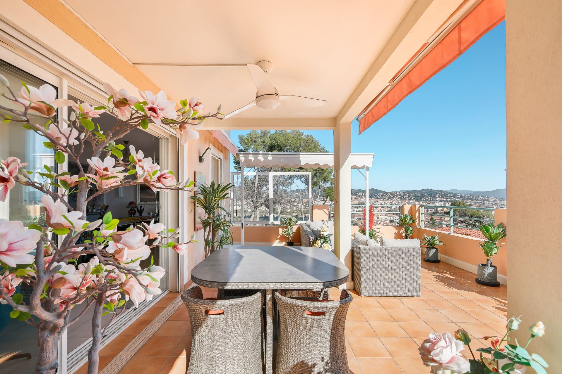 appartement de luxe 4 Pièces en vente sur HYERES (83400)