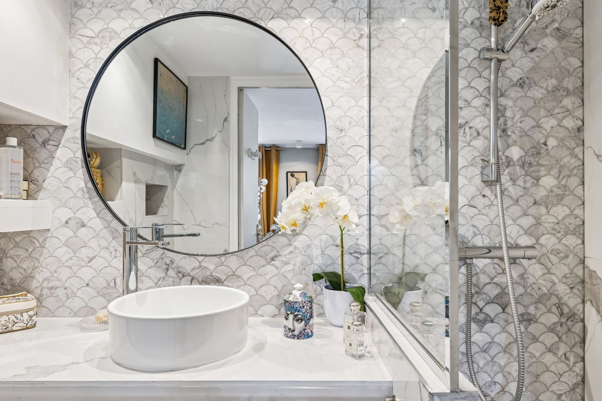 luxury apartment 1 room for sale on PARIS (75007)