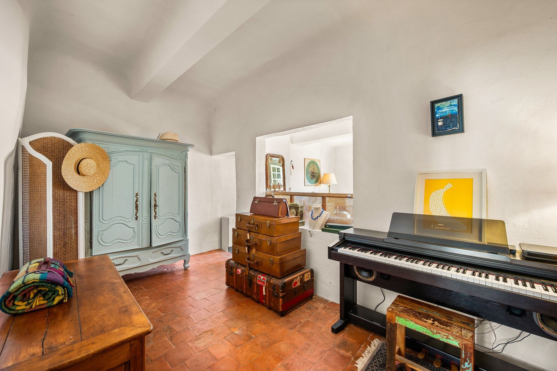 luxury provencale house 9 Rooms for sale on COTIGNAC (83570)