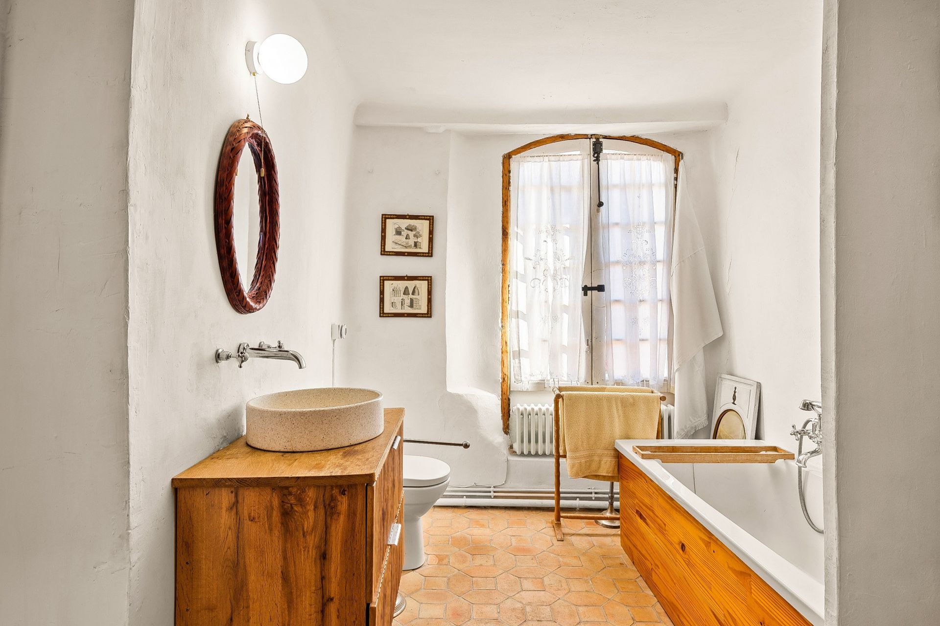 luxury provencale house 9 Rooms for sale on COTIGNAC (83570)