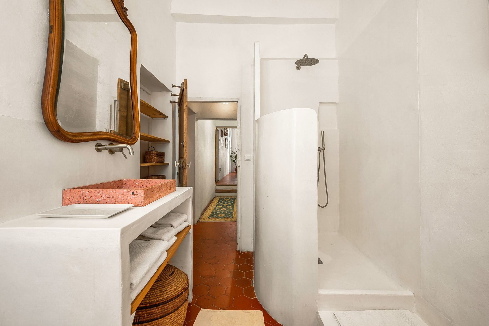 luxury provencale house 9 Rooms for sale on COTIGNAC (83570)