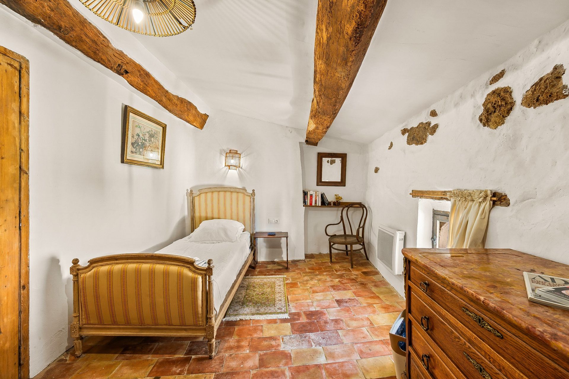 luxury provencale house 9 Rooms for sale on COTIGNAC (83570)