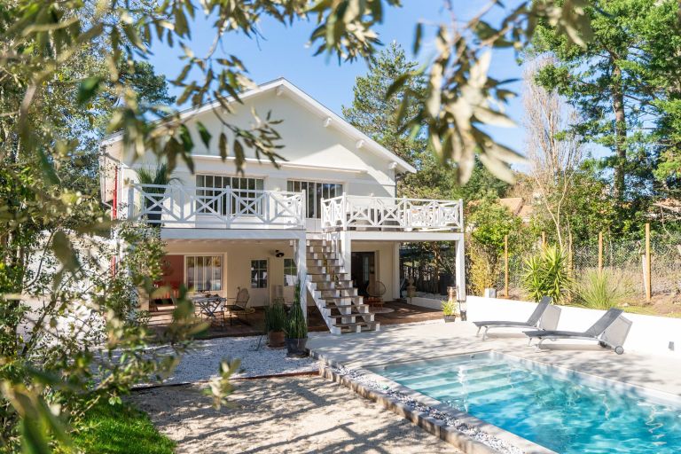 maison de luxe 7 Pièces en vente sur ST GEORGES DE DIDONNE (17110)