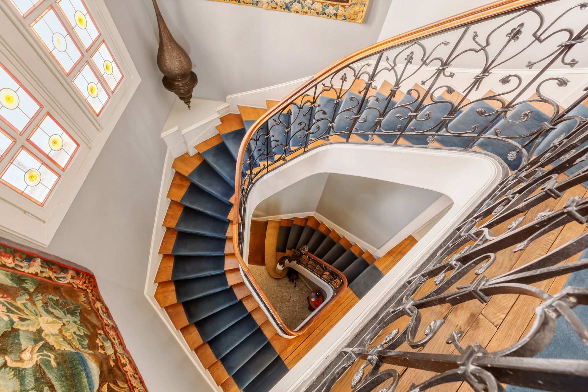 hôtel particulier 15 Pièces en vente sur PARIS (75016)