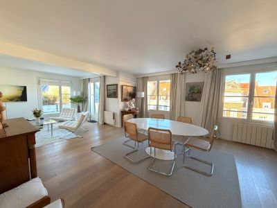 Rental Luxury apartment Lille 4&nbsp;Rooms 11967&nbsp;m²