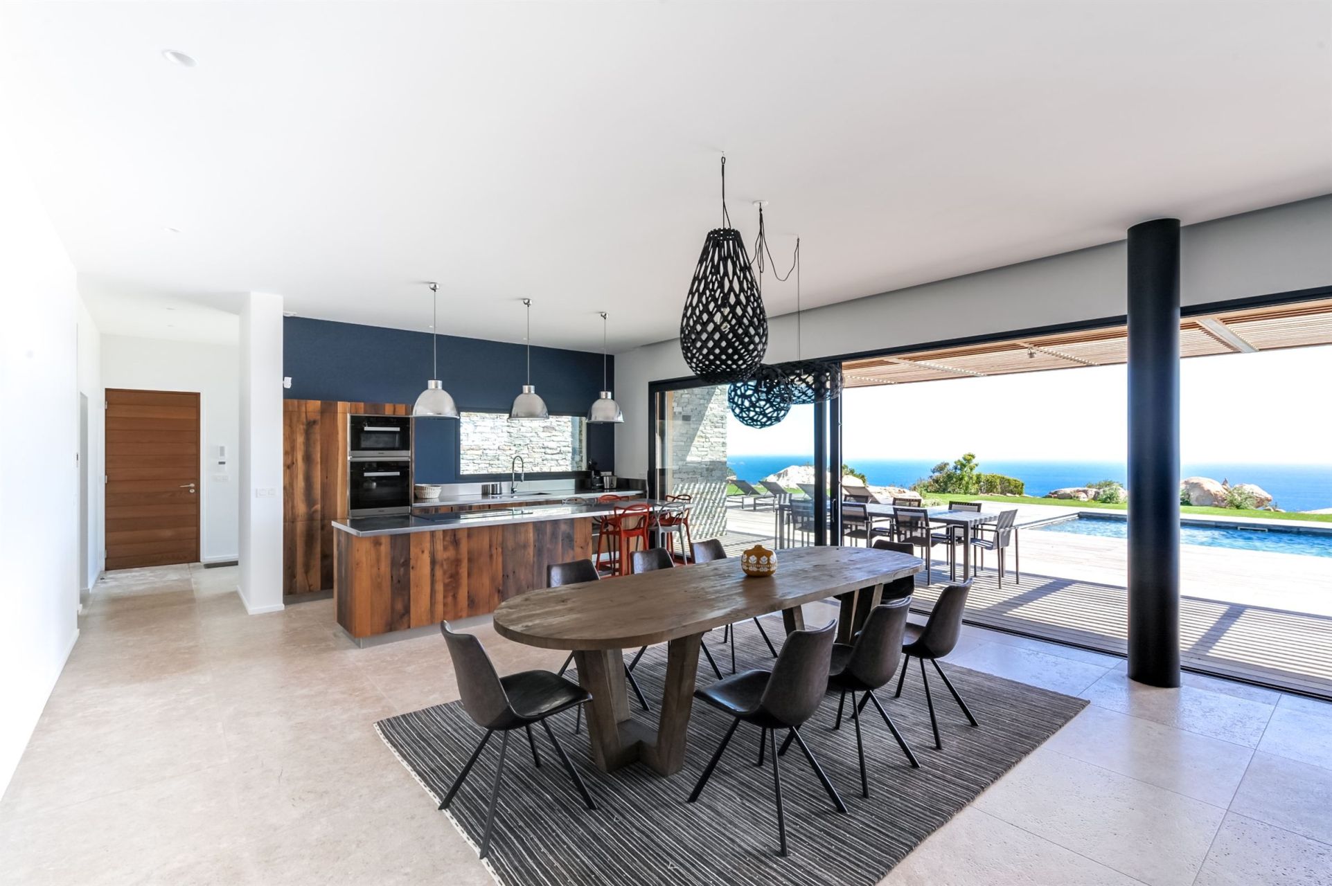 villa de luxe 7 Pièces en location saisonnière sur PORTO VECCHIO (20137)