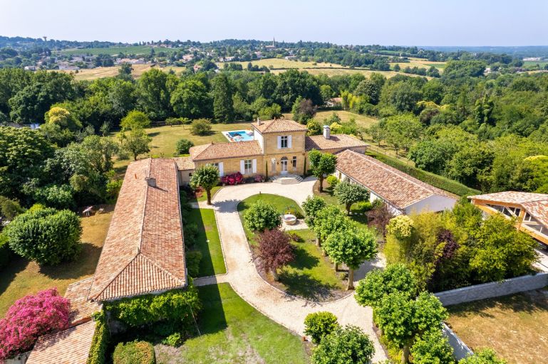 château 14 Pièces en vente sur BORDEAUX (33000)