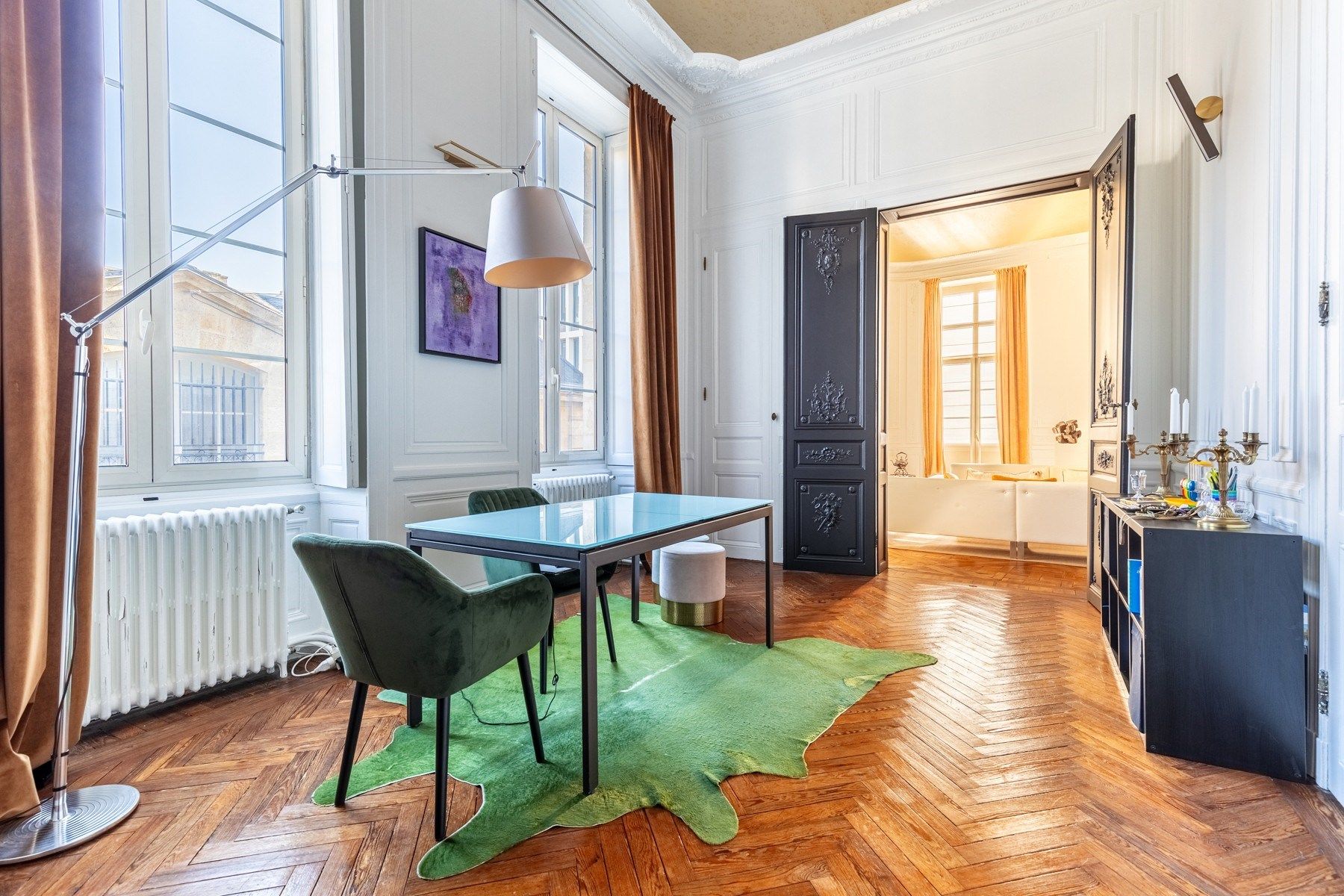luxury house 10 Rooms for sale on BORDEAUX (33000)