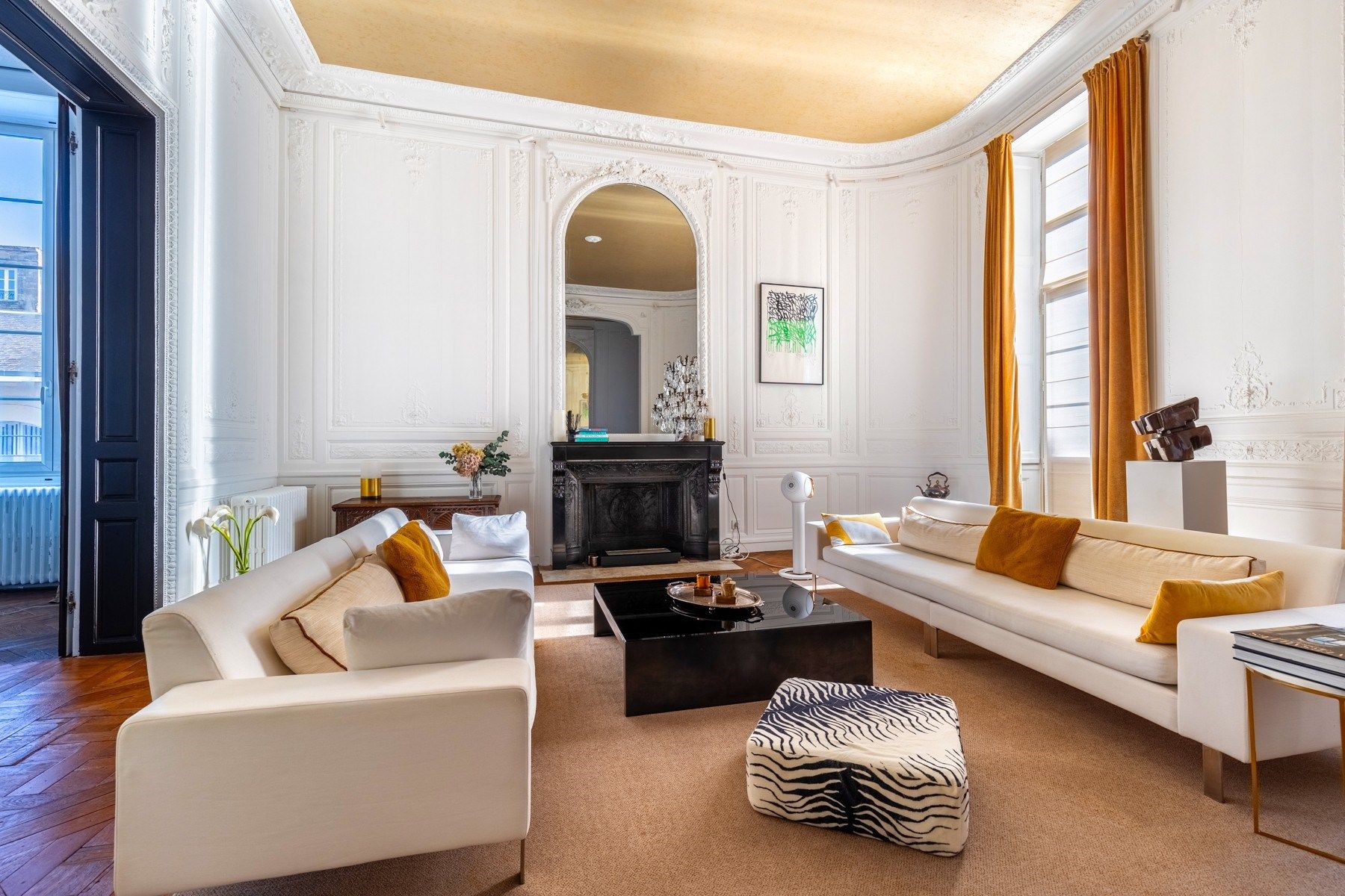 luxury house 10 Rooms for sale on BORDEAUX (33000)