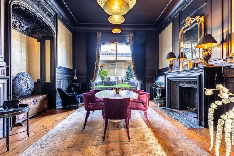 luxury house 10 Rooms for sale on BORDEAUX (33000)