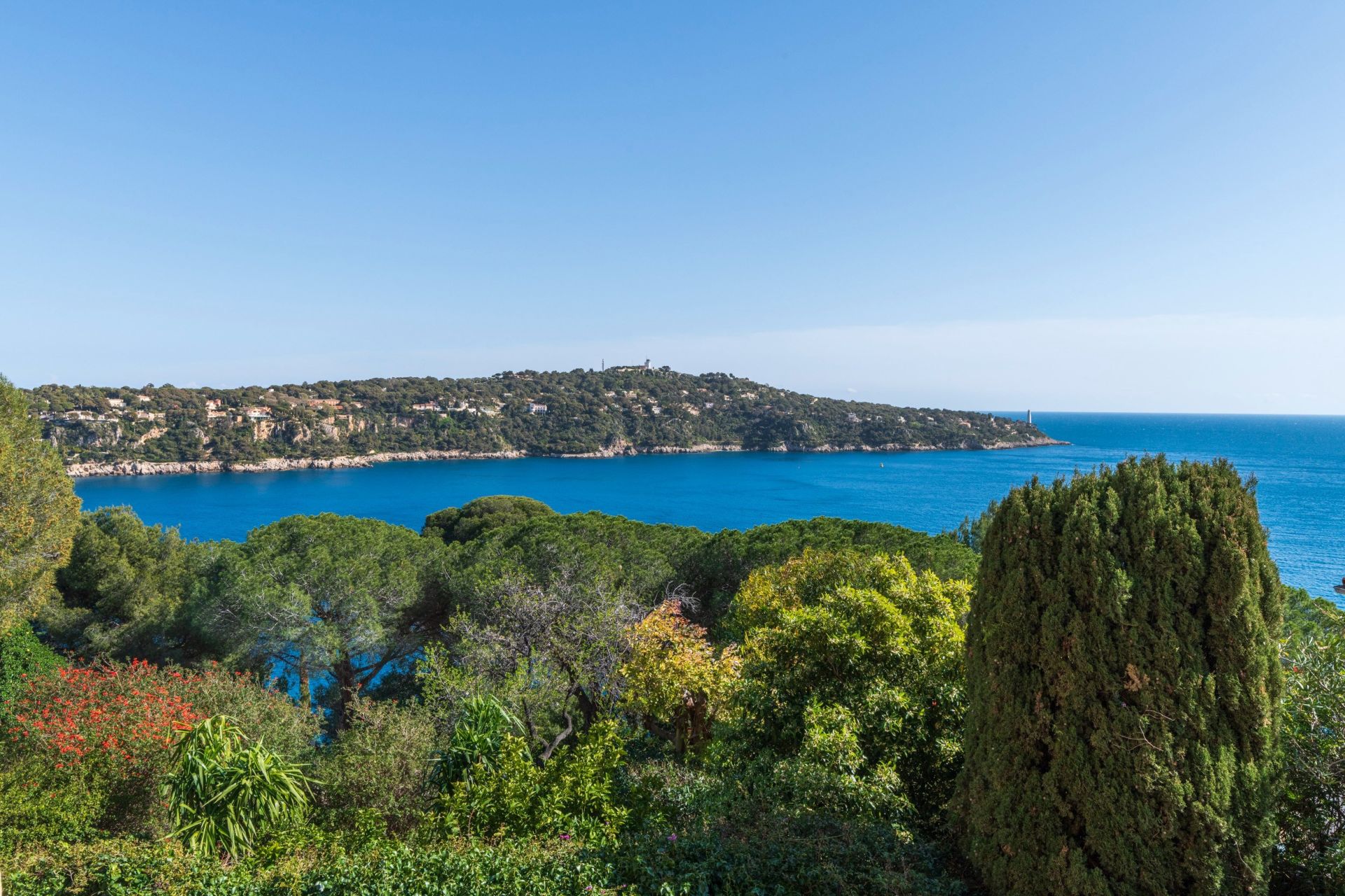 luxury apartment 2 Rooms for sale on NICE (06000)