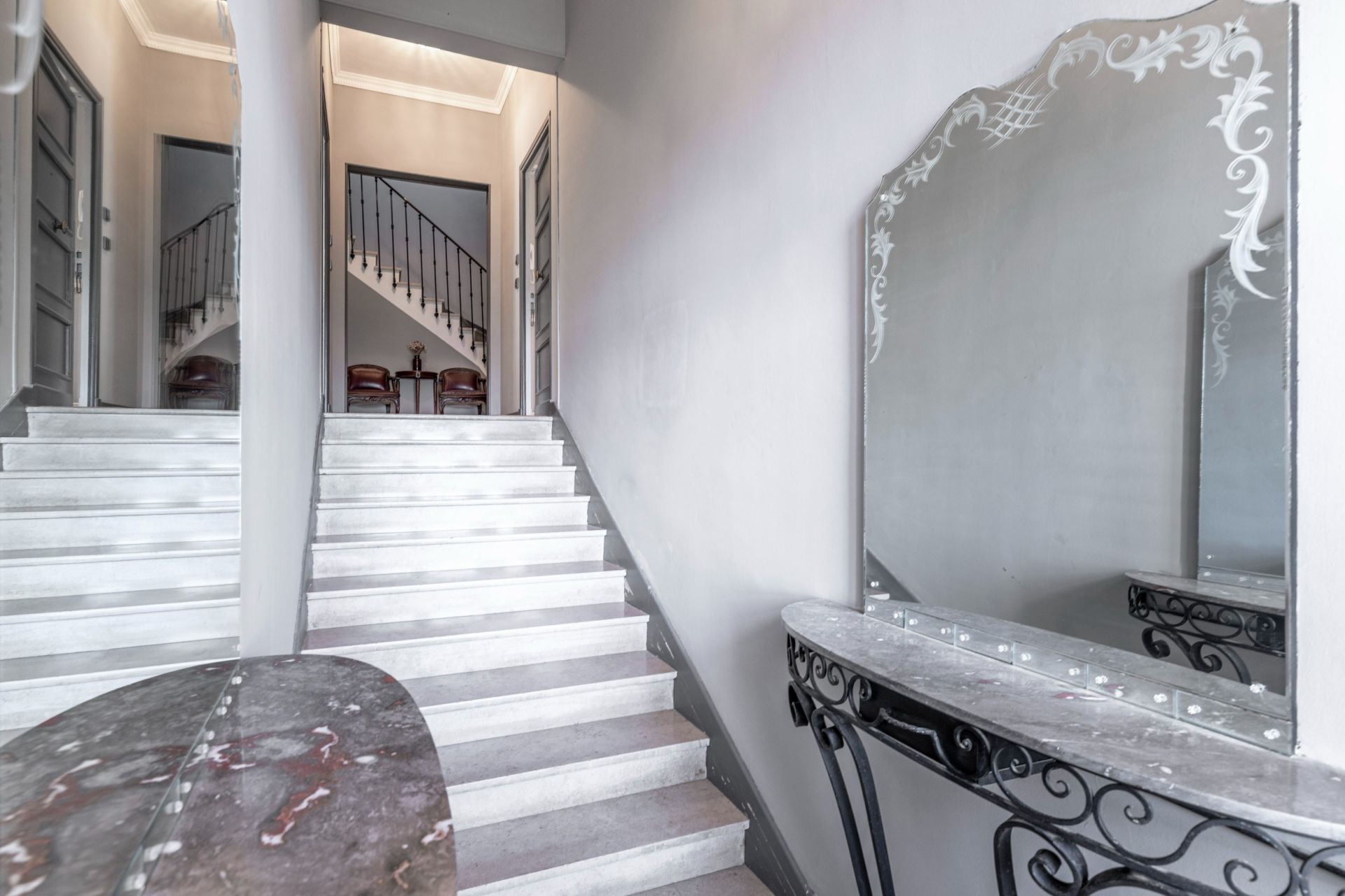 luxury apartment 2 Rooms for sale on NICE (06000)