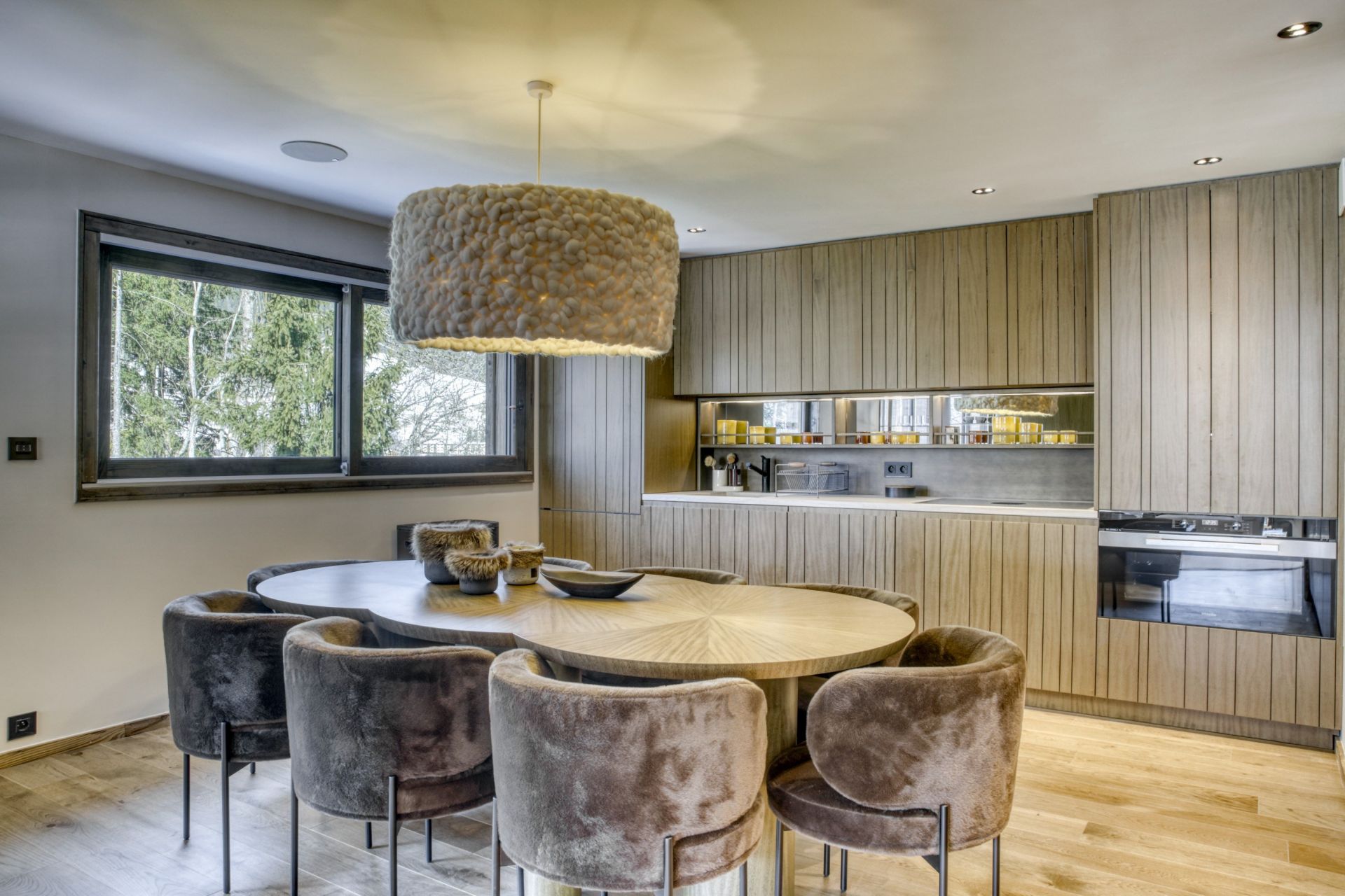 luxury chalet 8 Rooms for seasonal rent on MEGEVE (74120)